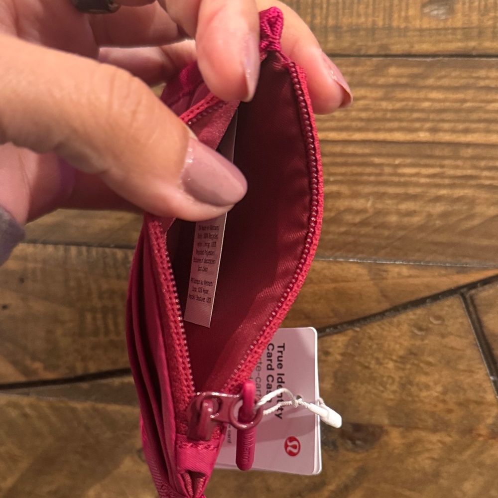 Brand NWT Lululemon Pink Card Case - Picture 3 of 3